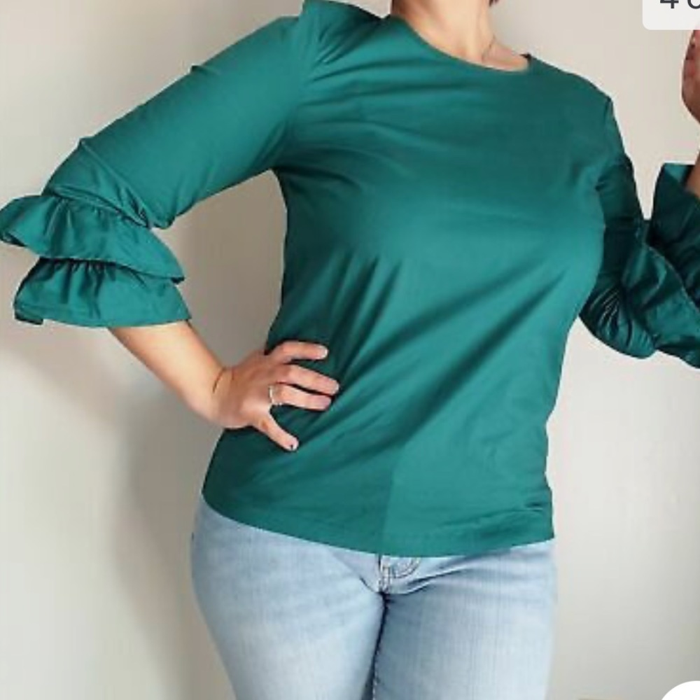 J. Crew Factory Emerald
Ruffle Long Sleeve Blouse